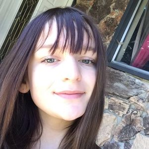 Meet your Posher, Astrid